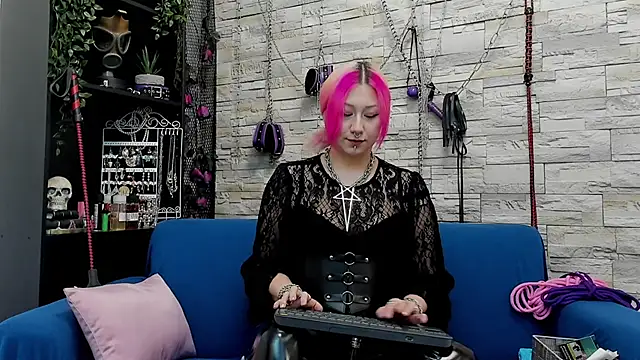CruelMistress online show from December 20, 2024, 3:36 am