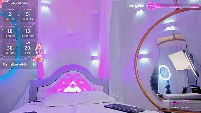 Venusflame   online show from October 12, 2025, 12:39 pm