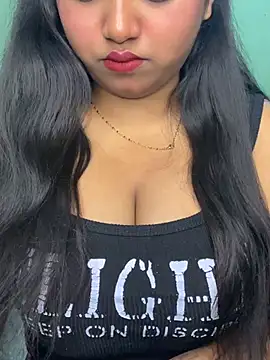 Snapshot of Ishaani_0 chatting on June 23, 2026, 5:44 pm Ishaani 0 online show from June 23, 2026, 5:44 pm