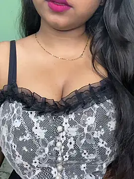 Snapshot of Ishaani_0 chatting on July 10, 2026, 2:55 am Ishaani 0 online show from July 10, 2026, 2:55 am
