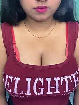 Snapshot of Ishaani_0 chatting on July 12, 2026, 6:09 pm Ishaani 0 online show from July 12, 2026, 6:09 pm