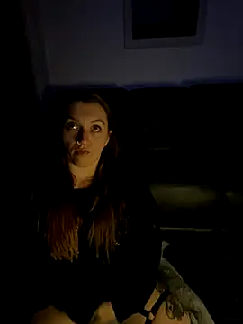 Snapshot of Stoner_BarbieXX chatting on October 29, 2025, 10:42 pm Stoner BarbieXX online show from October 29, 2025, 10:42 pm