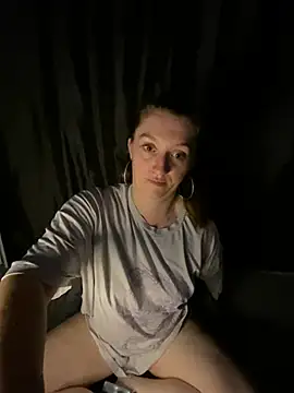 Snapshot of Stoner_BarbieXX chatting on June 26, 2026, 9:09 pm Stoner BarbieXX online show from June 26, 2026, 9:09 pm