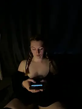 Stoner BarbieXX online show from June 9, 2026, 8:43 pm