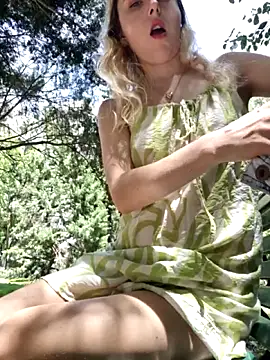 Snapshot of Public_Katrisha chatting on October 23, 2025, 3:21 pm Public Katrisha online show from October 23, 2025, 3:21 pm