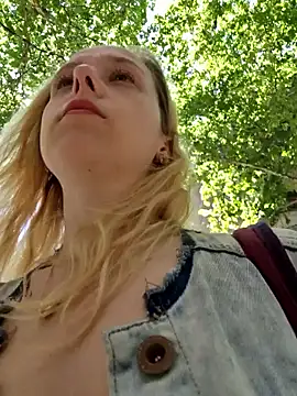 Snapshot of Public_Katrisha chatting on October 14, 2025, 3:45 pm Public Katrisha online show from October 14, 2025, 3:45 pm