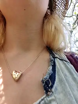 Snapshot of Public_Katrisha chatting on October 21, 2025, 3:44 pm Public Katrisha online show from October 21, 2025, 3:44 pm