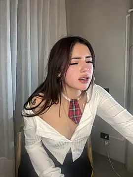 myeimmy 33 online show from January 1, 2025, 4:07 am