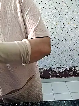 Snapshot of milf-kaira chatting on January 9, 2025, 3:15 am milf-kaira online show from January 9, 2025, 3:15 am