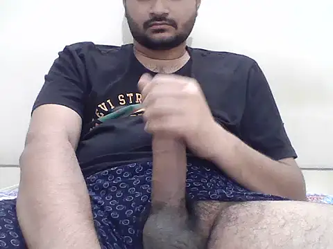 Snapshot of hunghunk691 chatting on December 19, 2025, 5:59 pm hunghunk691 online show from December 19, 2025, 5:59 pm