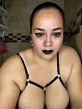 Snapshot of emily_sweet13 chatting on March 16, 2026, 3:14 am emily sweet13 online show from March 16, 2026, 3:14 am