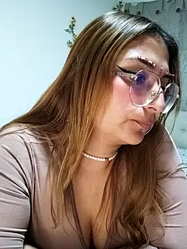 julieta baron online show from September 29, 2025, 8:25 pm