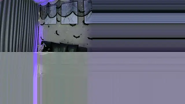 Morgan Hilll  online show from November 30, 2025, 11:55 am