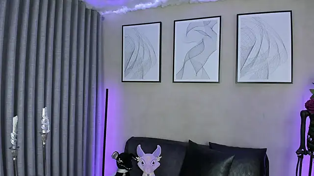 Morgan Hilll  online show from October 10, 2025, 12:06 pm