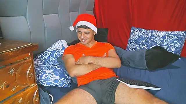 Snapshot of beautiful_james chatting on December 4, 2024, 3:31 am beautiful james online show from December 4, 2024, 3:31 am