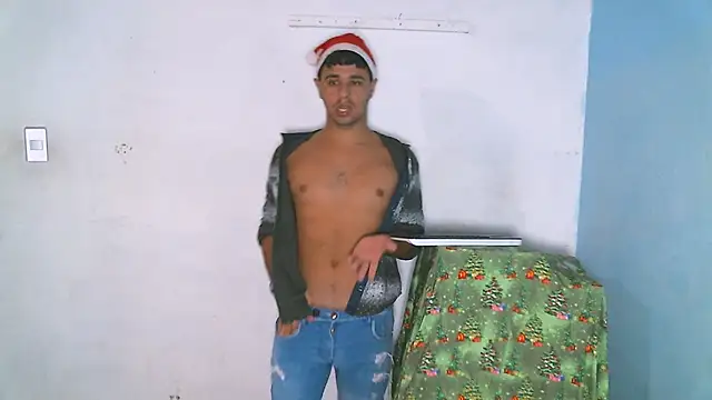 Snapshot of beautiful_james chatting on December 7, 2024, 2:25 am beautiful james online show from December 7, 2024, 2:25 am