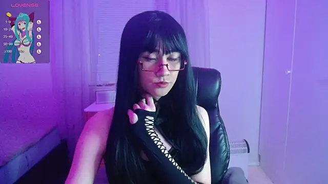 Snapshot of lewd_pillows chatting on February 3, 2025, 6:17 pm lewd pillows online show from February 3, 2025, 6:17 pm