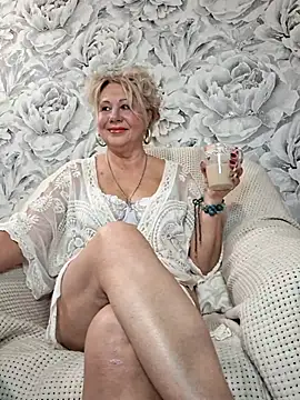 PALETT online show from November 7, 2025, 1:37 pm