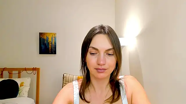 Snapshot of LovelyeeMia chatting on December 23, 2024, 6:26 pm LovelyeeMia online show from December 23, 2024, 6:26 pm