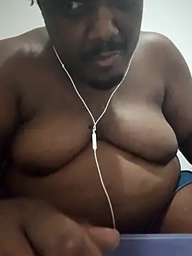 Snapshot of BigBossaNova69 chatting on April 13, 2026, 11:36 am BigBossaNova69 online show from April 13, 2026, 11:36 am