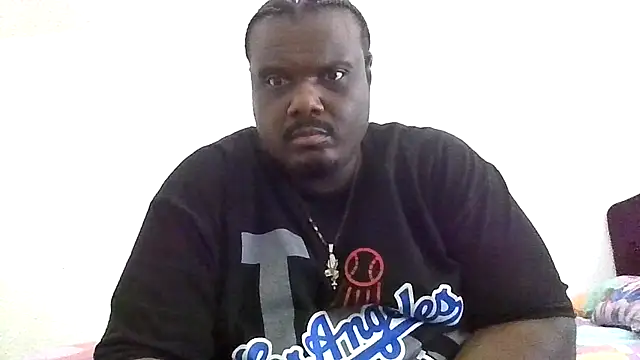 Snapshot of BigBossaNova69 chatting on April 27, 2026, 6:17 pm BigBossaNova69 online show from April 27, 2026, 6:17 pm