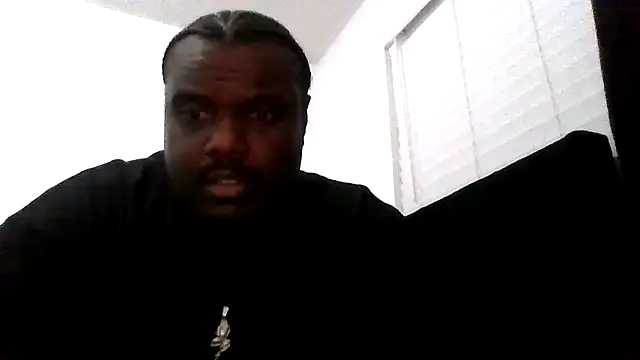 Snapshot of BigBossaNova69 chatting on April 25, 2026, 8:28 am BigBossaNova69 online show from April 25, 2026, 8:28 am