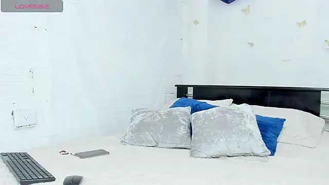 Snapshot of Natalystevens chatting on February 8, 2025, 4:25 am Natalystevens online show from February 8, 2025, 4:25 am