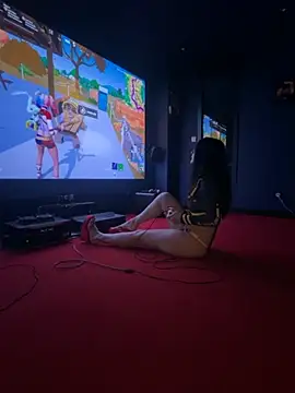 Snapshot of lenalux chatting on November 26, 2025, 2:17 pm lenalux online show from November 26, 2025, 2:17 pm