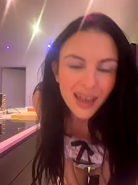 Snapshot of lenalux chatting on November 27, 2025, 1:33 pm lenalux online show from November 27, 2025, 1:33 pm