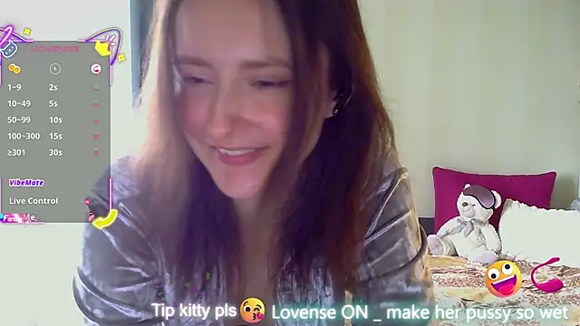 Snapshot of LilyXSky chatting on April 10, 2026, 10:33 am LilyXSky online show from April 10, 2026, 10:33 am