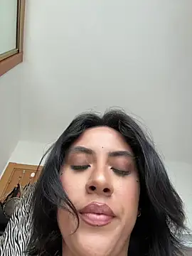 Snapshot of AlaskaLover chatting on May 15, 2026, 10:02 am AlaskaLover online show from May 15, 2026, 10:02 am