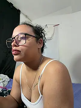 Snapshot of angela_angels_ chatting on July 12, 2026, 10:54 pm angela angels online show from July 12, 2026, 10:54 pm