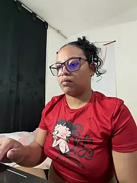 Snapshot of angela_angels_ chatting on July 24, 2026, 2:29 am angela angels online show from July 24, 2026, 2:29 am