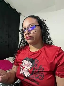 Snapshot of angela_angels_ chatting on August 4, 2026, 1:54 am angela angels online show from August 4, 2026, 1:54 am