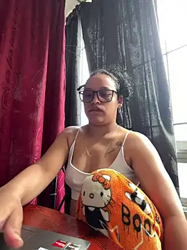 Snapshot of angela_angels_ chatting on June 21, 2026, 2:23 pm angela angels online show from June 21, 2026, 2:23 pm