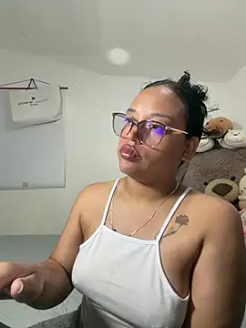 angela angels  online show from February 6, 2026, 7:26 am