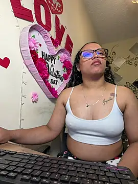 Snapshot of angela_angels_ chatting on July 31, 2026, 3:17 am angela angels online show from July 31, 2026, 3:17 am