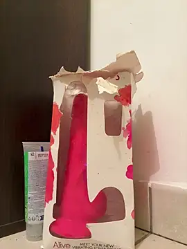 tgehzg online show from March 4, 2026, 8:55 am