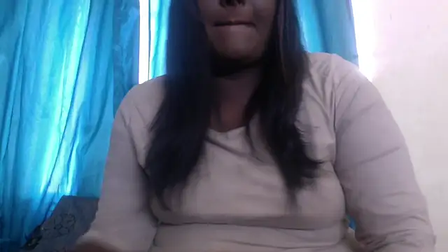 Snapshot of INDIANSIN2 chatting on December 15, 2024, 11:34 am INDIANSIN2 online show from December 15, 2024, 11:34 am