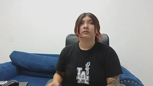 carolayrosse online show from February 4, 2026, 2:28 am