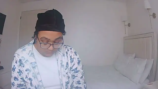 vanilla chocolate23 online show from March 29, 2026, 11:01 am