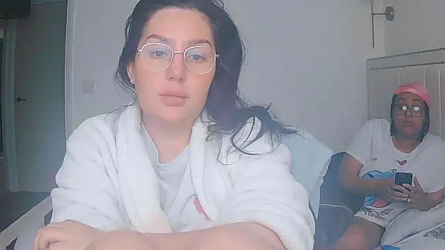 Snapshot of vanilla_chocolate23 chatting on May 12, 2026, 8:10 am vanilla chocolate23 online show from May 12, 2026, 8:10 am