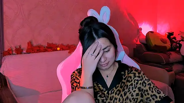 Snapshot of Swee_Alicee chatting on October 15, 2025, 7:44 pm Swee Alicee online show from October 15, 2025, 7:44 pm