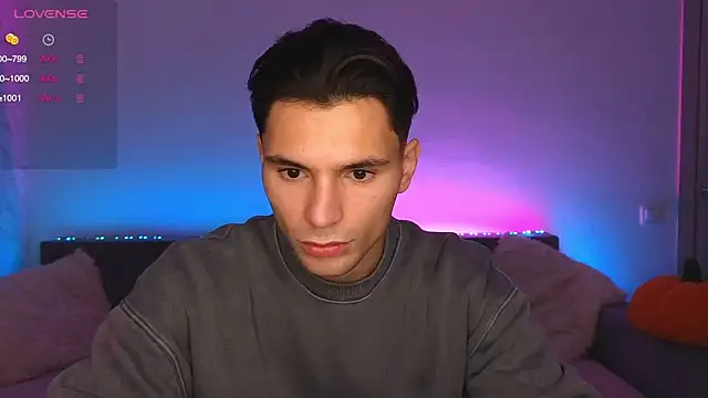 Snapshot of denlover1 chatting on October 31, 2025, 6:54 am denlover1 online show from October 31, 2025, 6:54 am