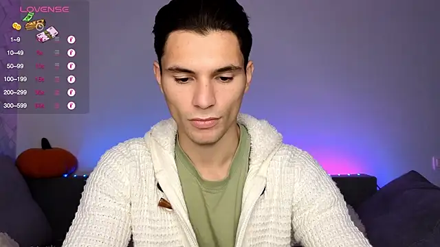 Snapshot of denlover1 chatting on October 7, 2025, 8:37 am denlover1 online show from October 7, 2025, 8:37 am