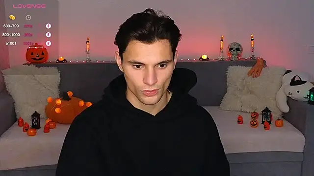 Snapshot of denlover1 chatting on October 12, 2025, 7:32 am denlover1 online show from October 12, 2025, 7:32 am