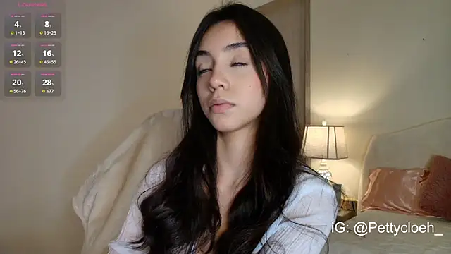 Snapshot of PettyCloeh chatting on November 29, 2025, 9:26 pm PettyCloeh online show from November 29, 2025, 9:26 pm