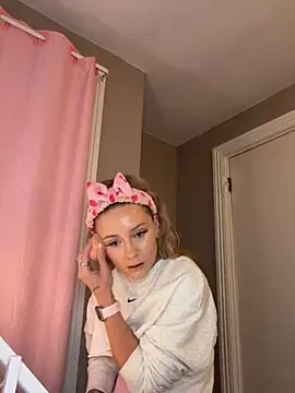 lexybabyxo online show from May 14, 2026, 11:07 am