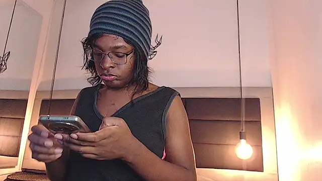 candy lovee69 online show from October 15, 2025, 9:01 pm