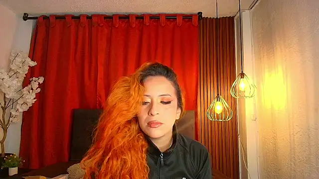 Snapshot of sahra_taylor_ chatting on July 9, 2026, 1:43 pm sahra taylor online show from July 9, 2026, 1:43 pm